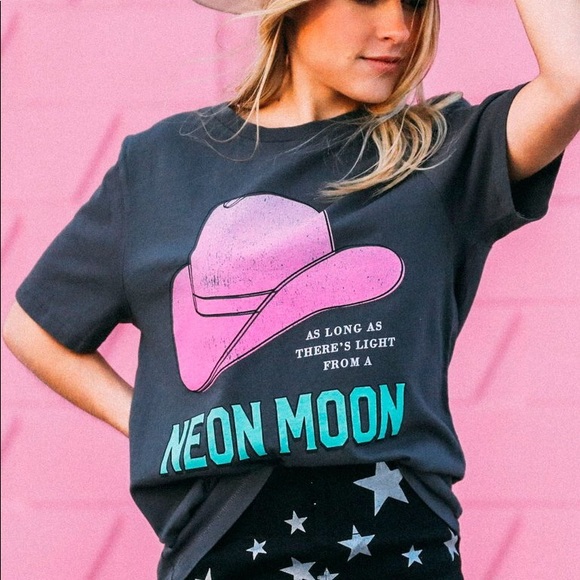 🆕 Neon Moon Graphic Tee - Picture 4 of 8